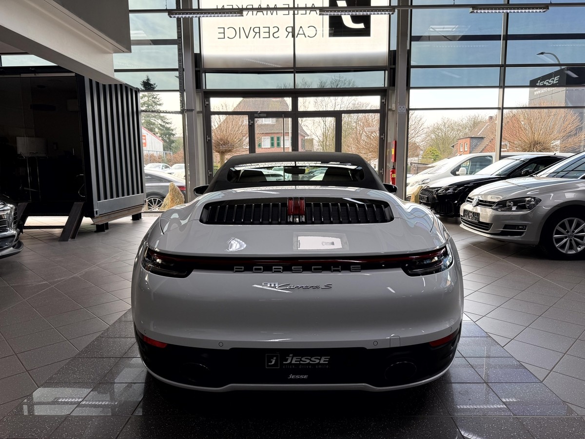 Porsche 911 Carrera S Cabrio LED 14-Wege Sport-AGA BOSE R.Cam 