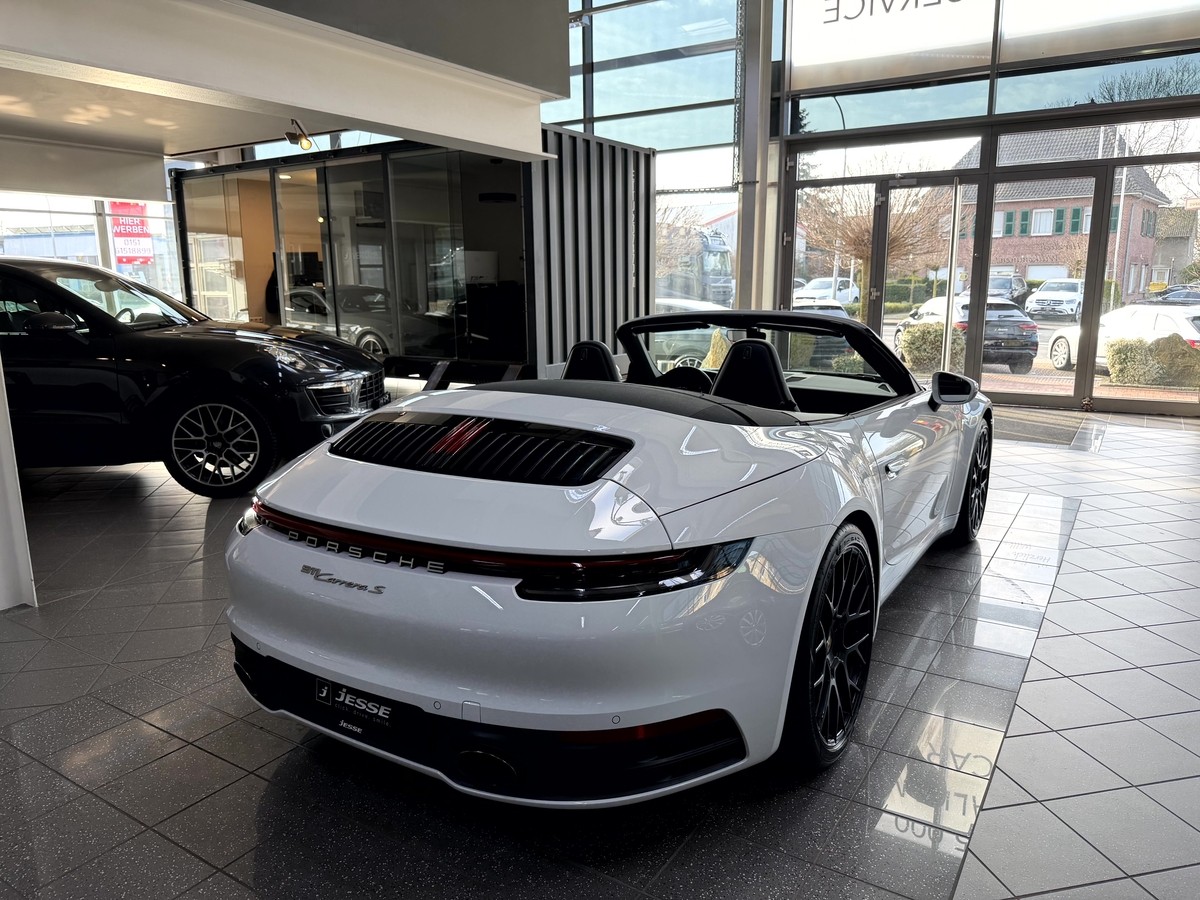 Porsche 911 Carrera S Cabrio LED 14-Wege Sport-AGA BOSE R.Cam 