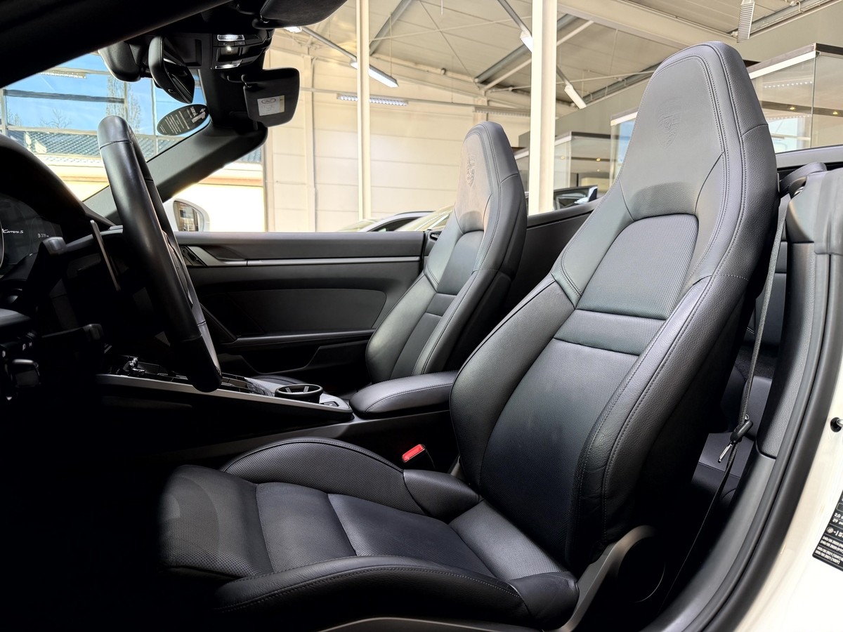 Porsche 911 Carrera S Cabrio LED 14-Wege Sport-AGA BOSE R.Cam 