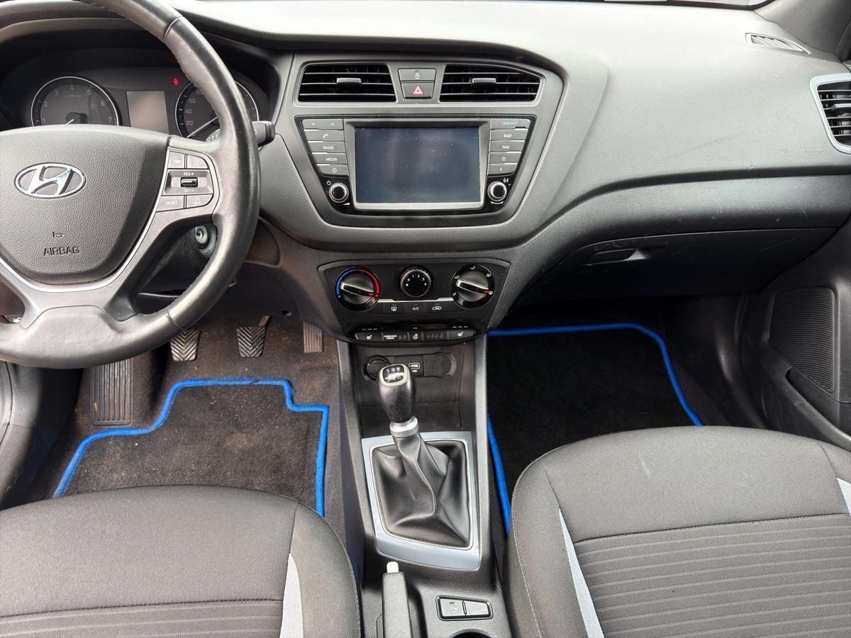 Hyundai i20 YES! Plus 1.2 i Navi*PDC*Klima