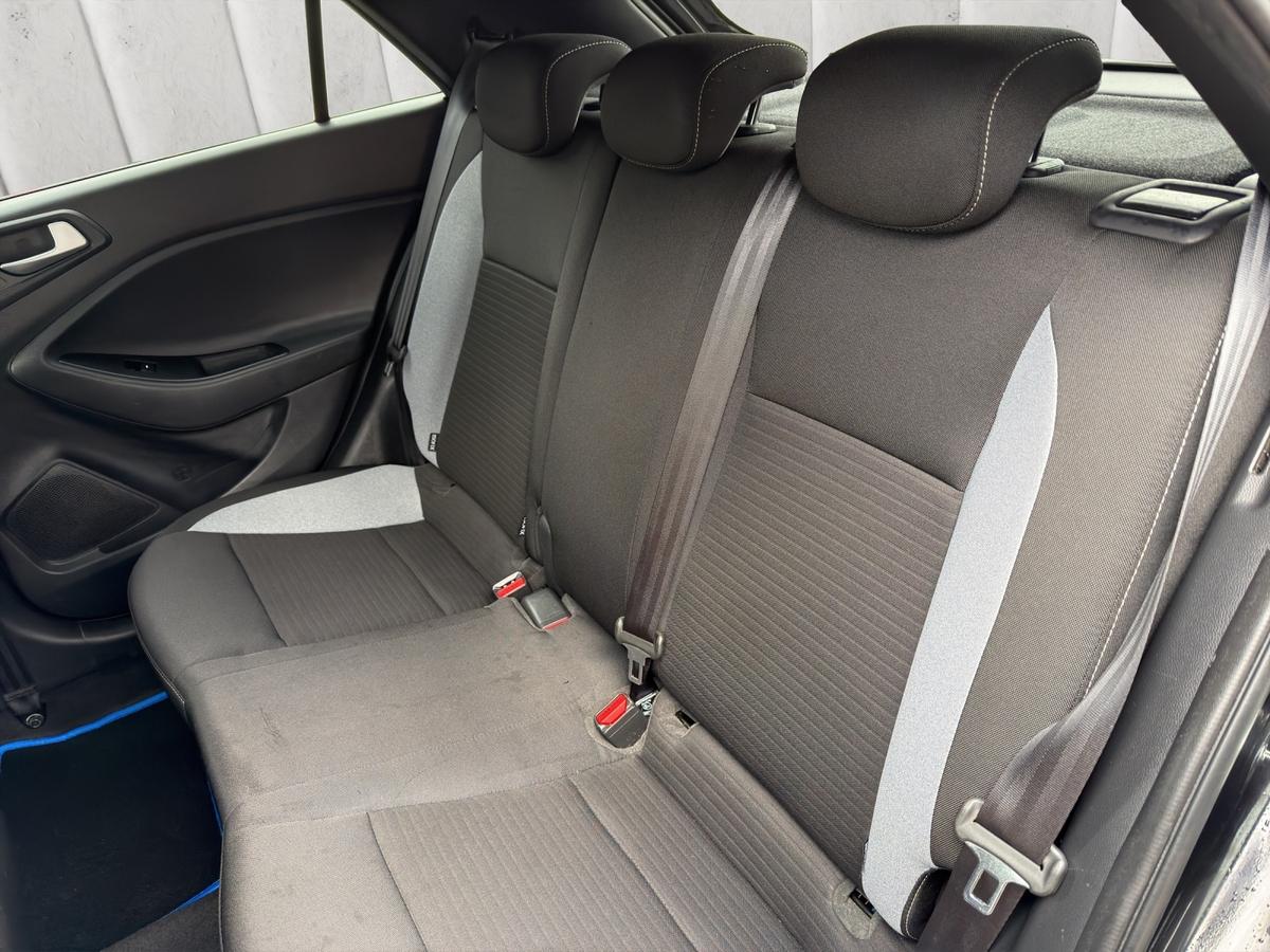 Hyundai i20 YES! Plus 1.2 i Navi*PDC*Klima