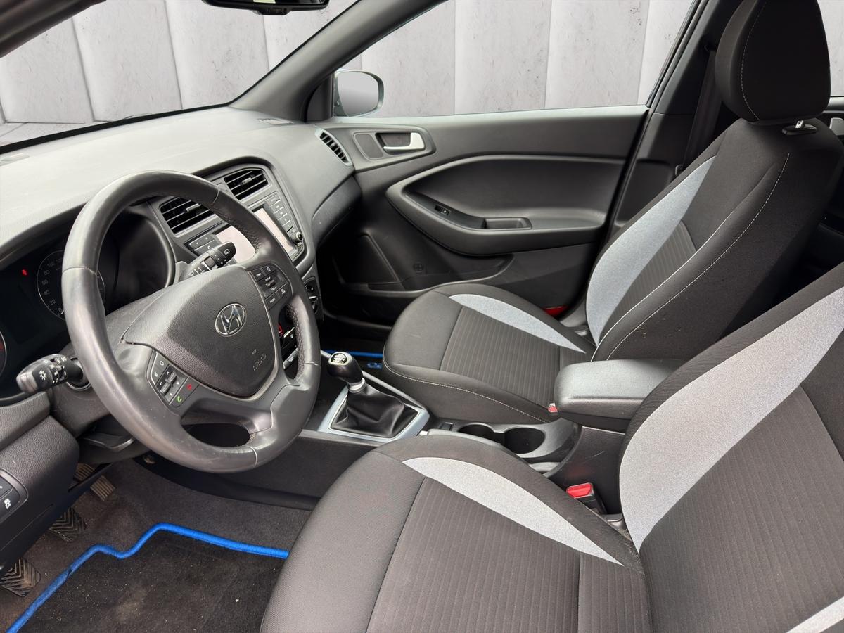 Hyundai i20 YES! Plus 1.2 i Navi*PDC*Klima