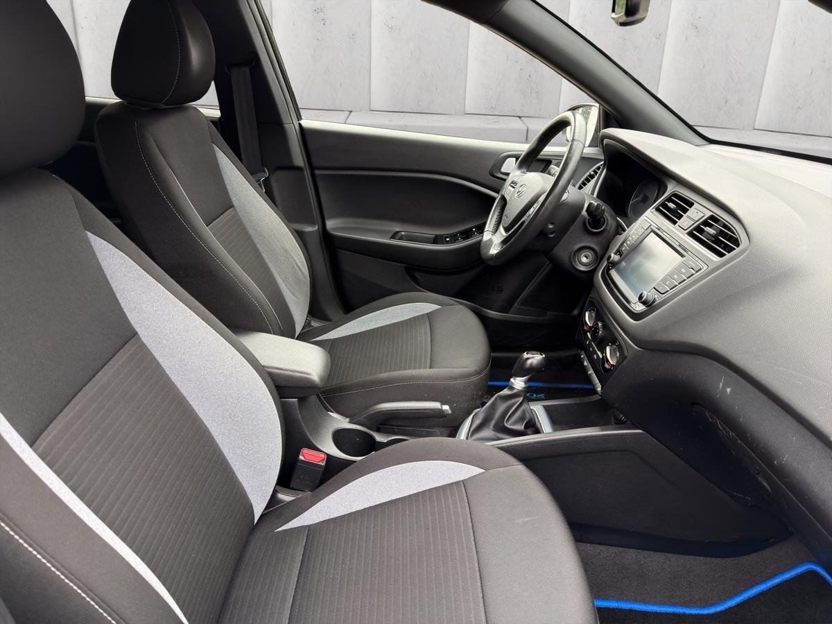 Hyundai i20 YES! Plus 1.2 i Navi*PDC*Klima