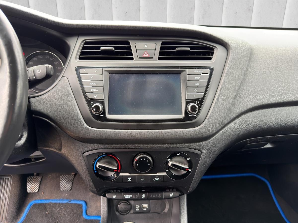 Hyundai i20 YES! Plus 1.2 i Navi*PDC*Klima