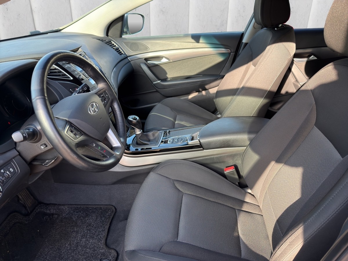 Hyundai i40 Kombi Trend 1.7 CRDi Klima*Sitz&Lenkhzg*PDCv/h