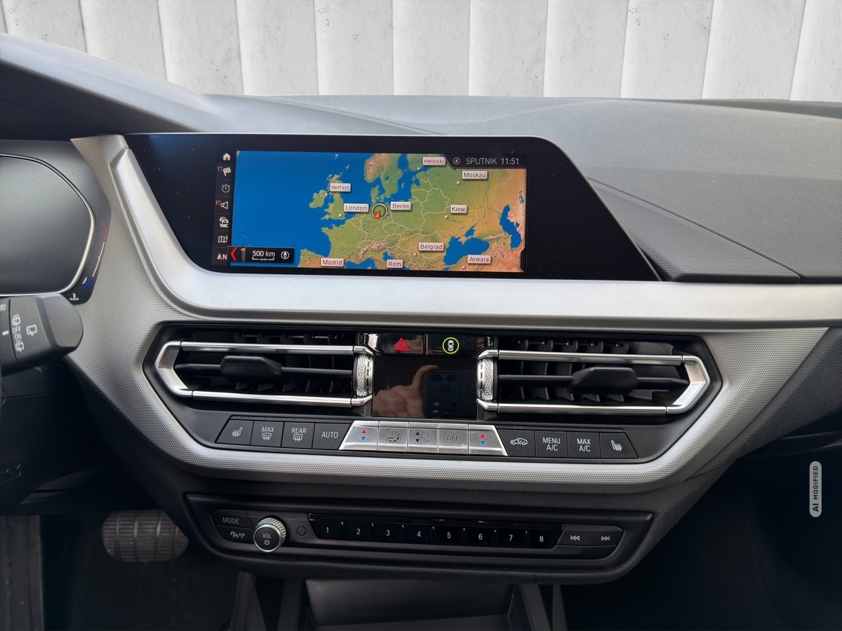 BMW 118 i DCT Advantage LED*Klima*Sitz&Lenkhzg