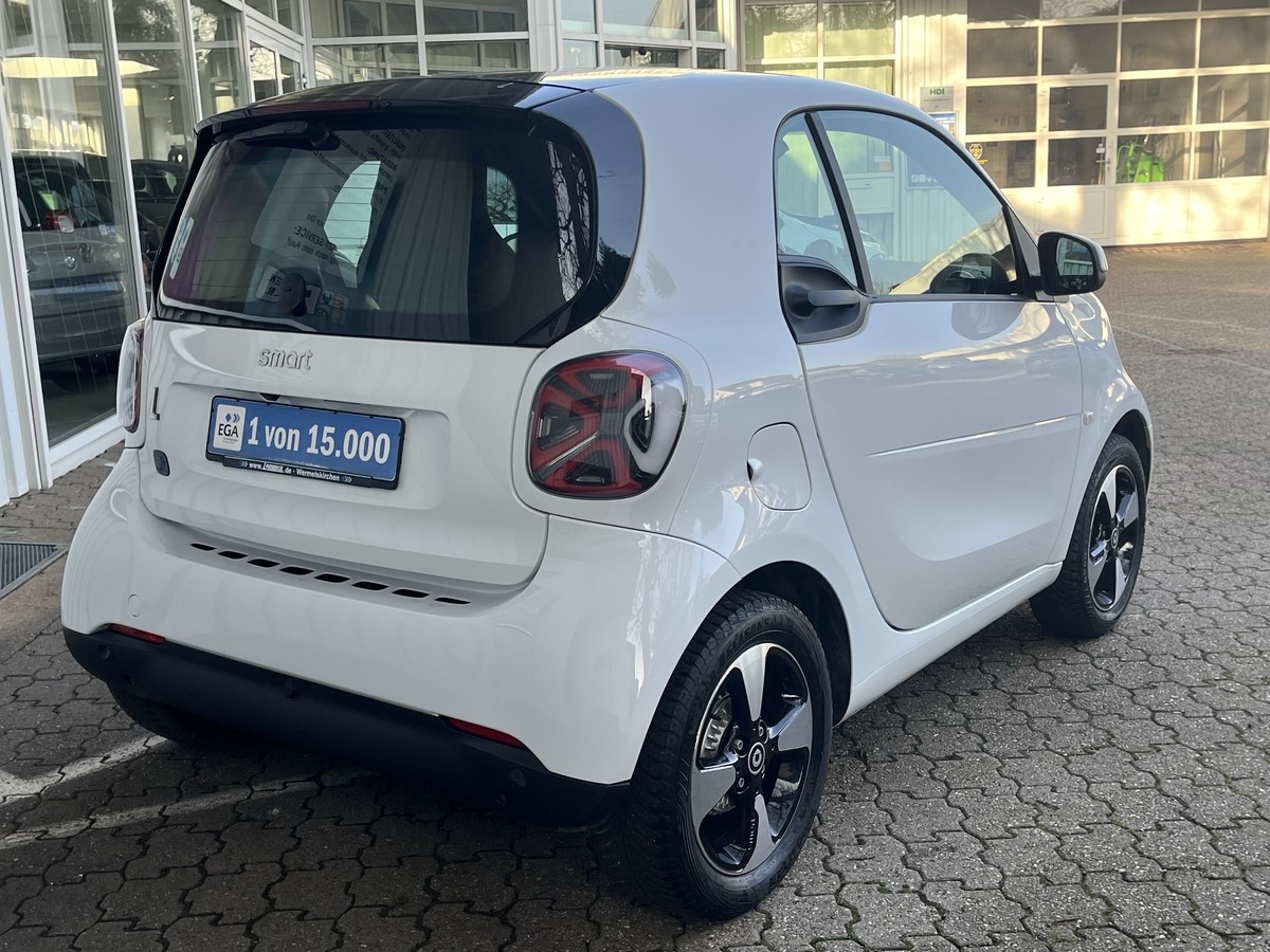 Smart ForTwo EQ Exclusive PANORAMA CAM MEDIA LED PDC SHZ ALU 22KW 