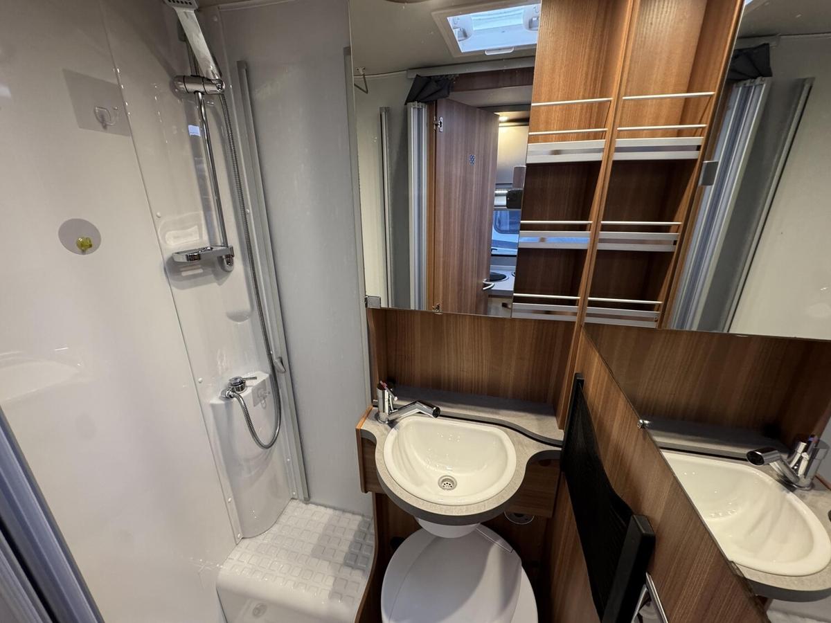 Weinsberg CaraCompact 600 MEG Pepper Sat-TV+Solar+Markise+Kamera