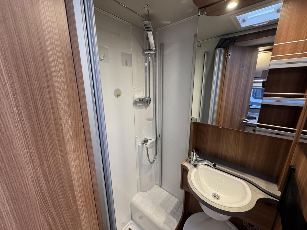 Weinsberg CaraCompact 600 MEG Pepper Sat-TV+Solar+Markise+Kamera