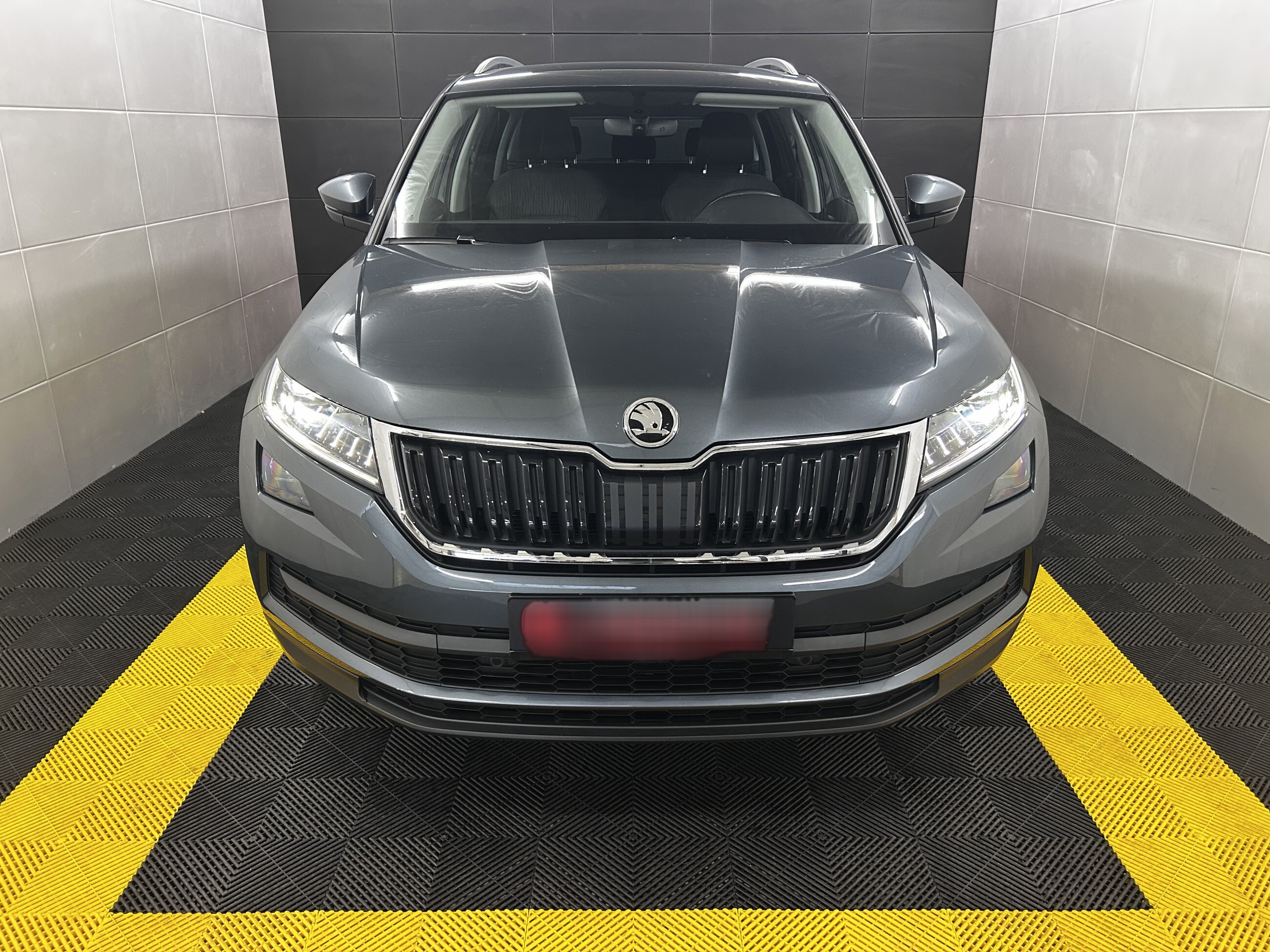 Skoda Kodiaq Ambiente+Carplay+Keyless+LED+AHK+DAB+Navi