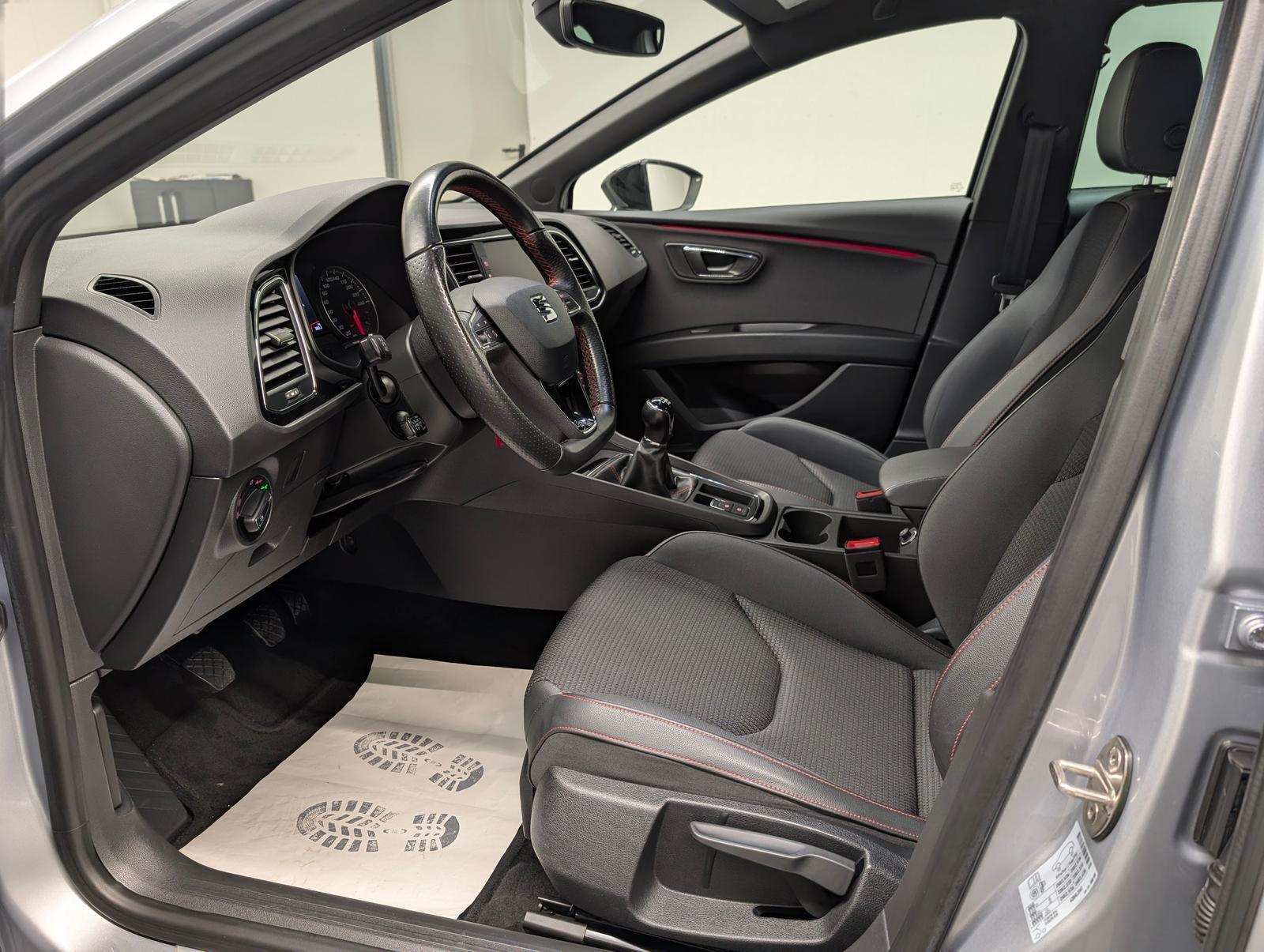 Seat Leon ST FR LED/SHZ/Navi/Kam/DAB/ACC/AHK/18-LM