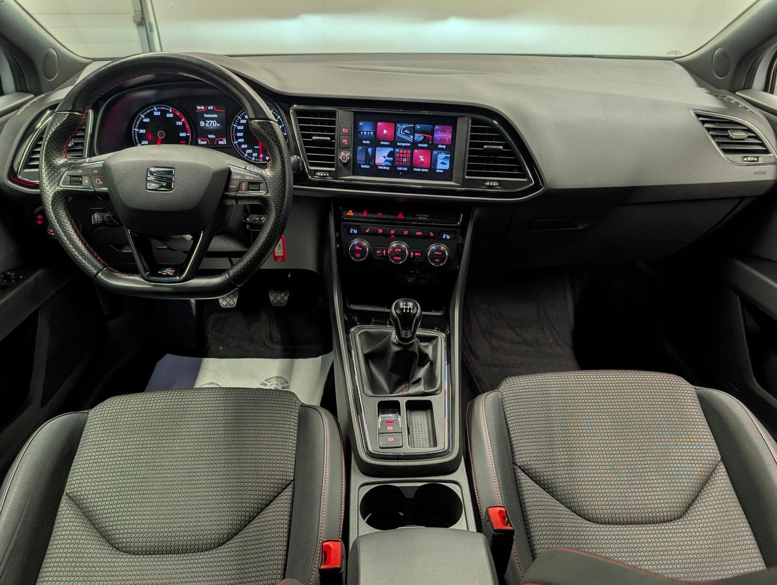 Seat Leon ST FR LED/SHZ/Navi/Kam/DAB/ACC/AHK/18-LM