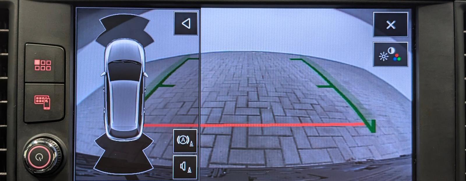 Seat Leon ST FR LED/SHZ/Navi/Kam/DAB/ACC/AHK/18-LM