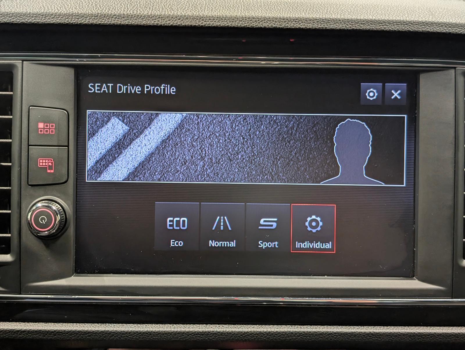 Seat Leon ST FR LED/SHZ/Navi/Kam/DAB/ACC/AHK/18-LM