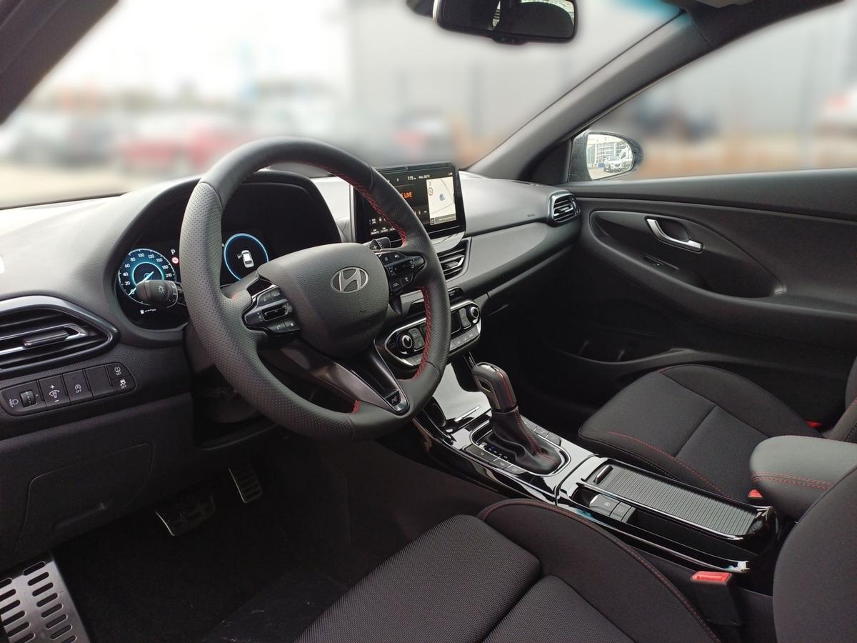 Hyundai i30 1.5 T-GDI 48V 7-DCT N LINE Navi+SH+PDC