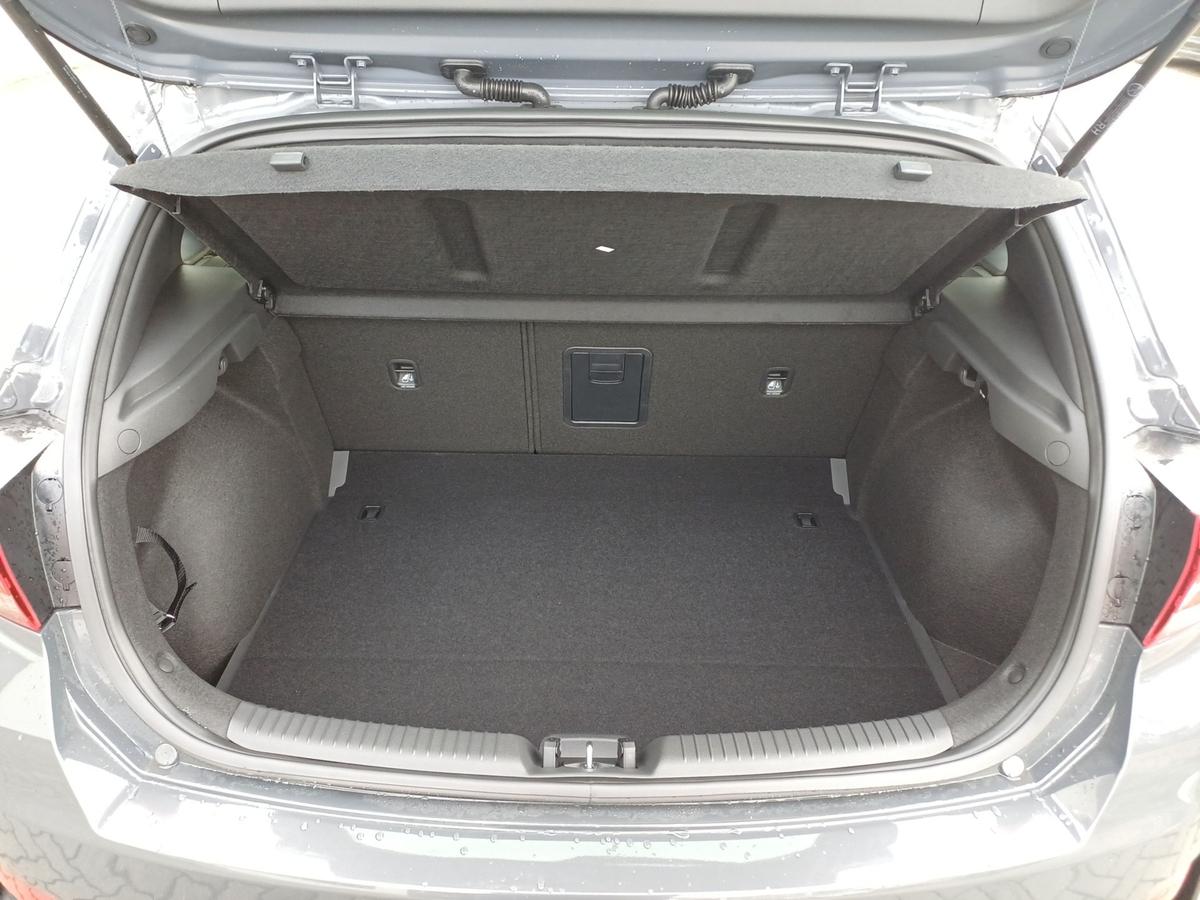 Hyundai i30 1.5 T-GDI 48V 7-DCT N LINE Navi+SH+PDC