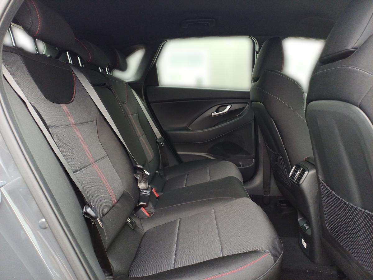Hyundai i30 1.5 T-GDI 48V 7-DCT N LINE Navi+SH+PDC