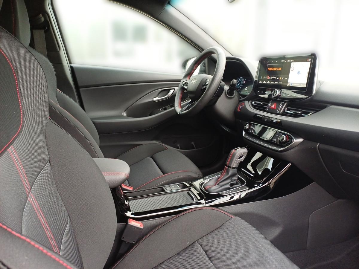 Hyundai i30 1.5 T-GDI 48V 7-DCT N LINE Navi+SH+PDC