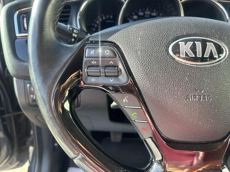 Kia cee'd / Ceed 1,6 GDI DREAM TEAM KLIMA*SHZG*BTH*NAVI*ALU*R-CAM