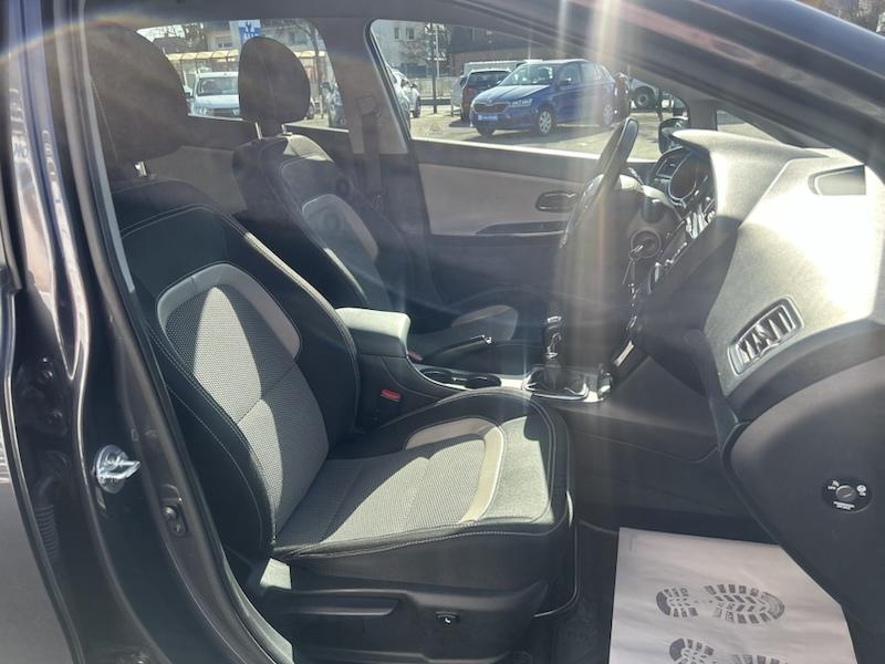 Kia cee'd / Ceed 1,6 GDI DREAM TEAM KLIMA*SHZG*BTH*NAVI*ALU*R-CAM