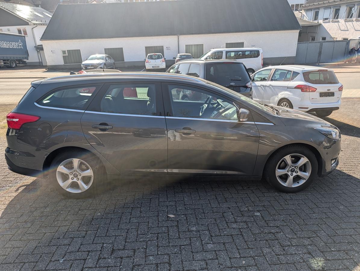 Ford Focus 1.0 EcoBoost Titanium