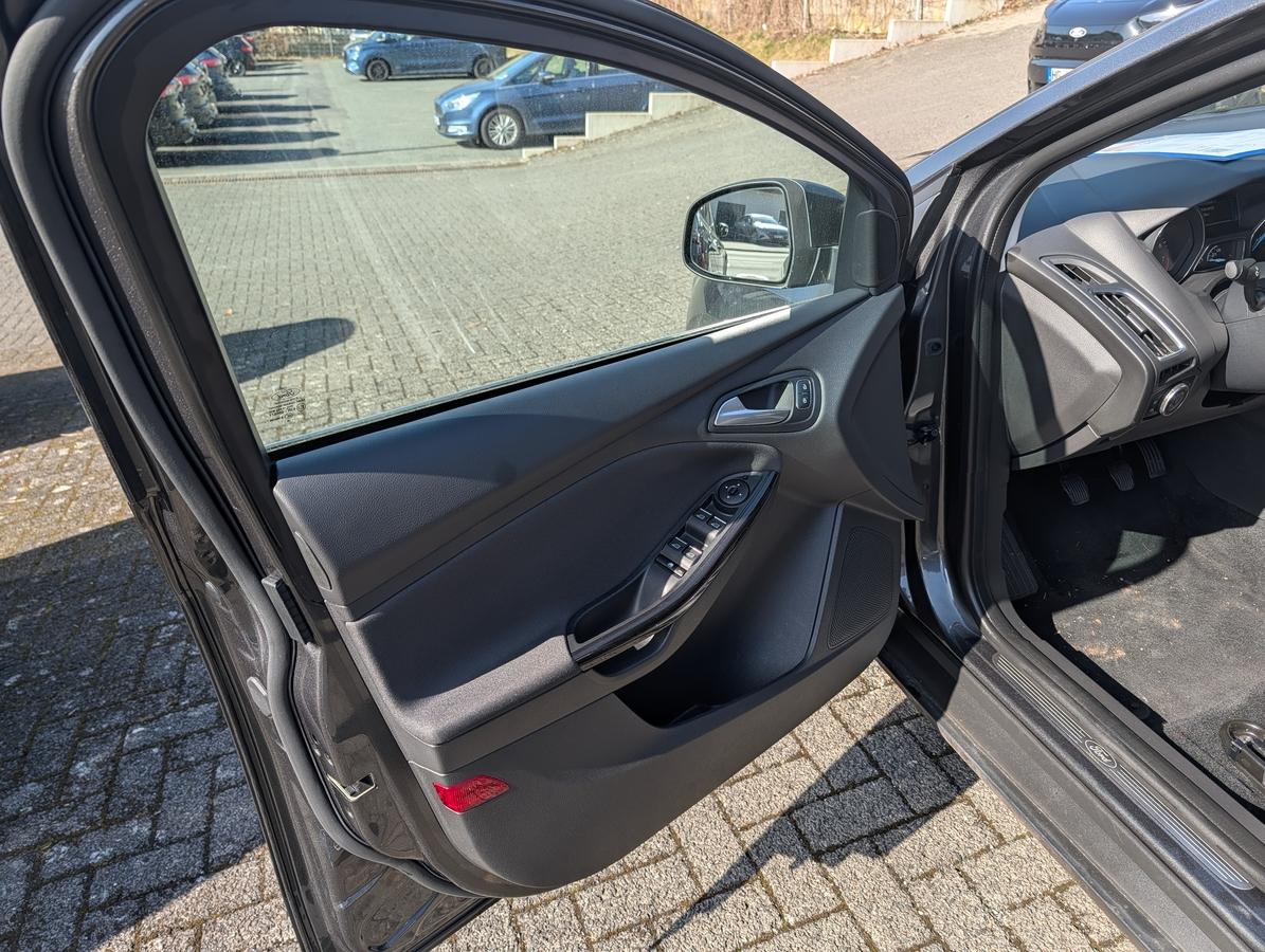 Ford Focus 1.0 EcoBoost Titanium