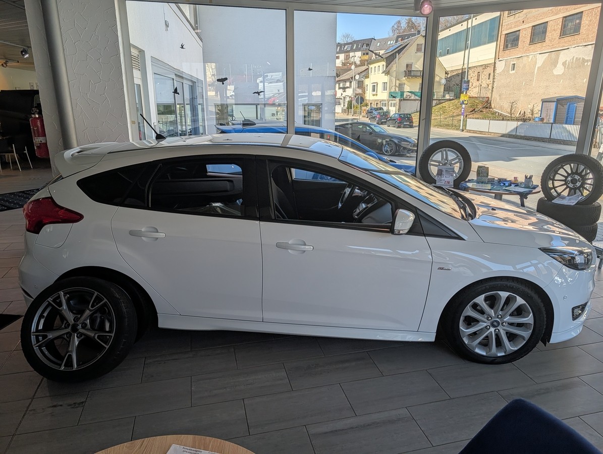 Ford Focus 1.0 EcoBoost ST-Line Start/Stopp 