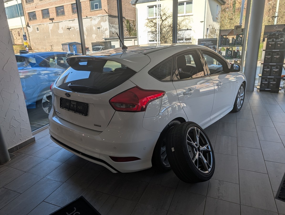 Ford Focus 1.0 EcoBoost ST-Line Start/Stopp 