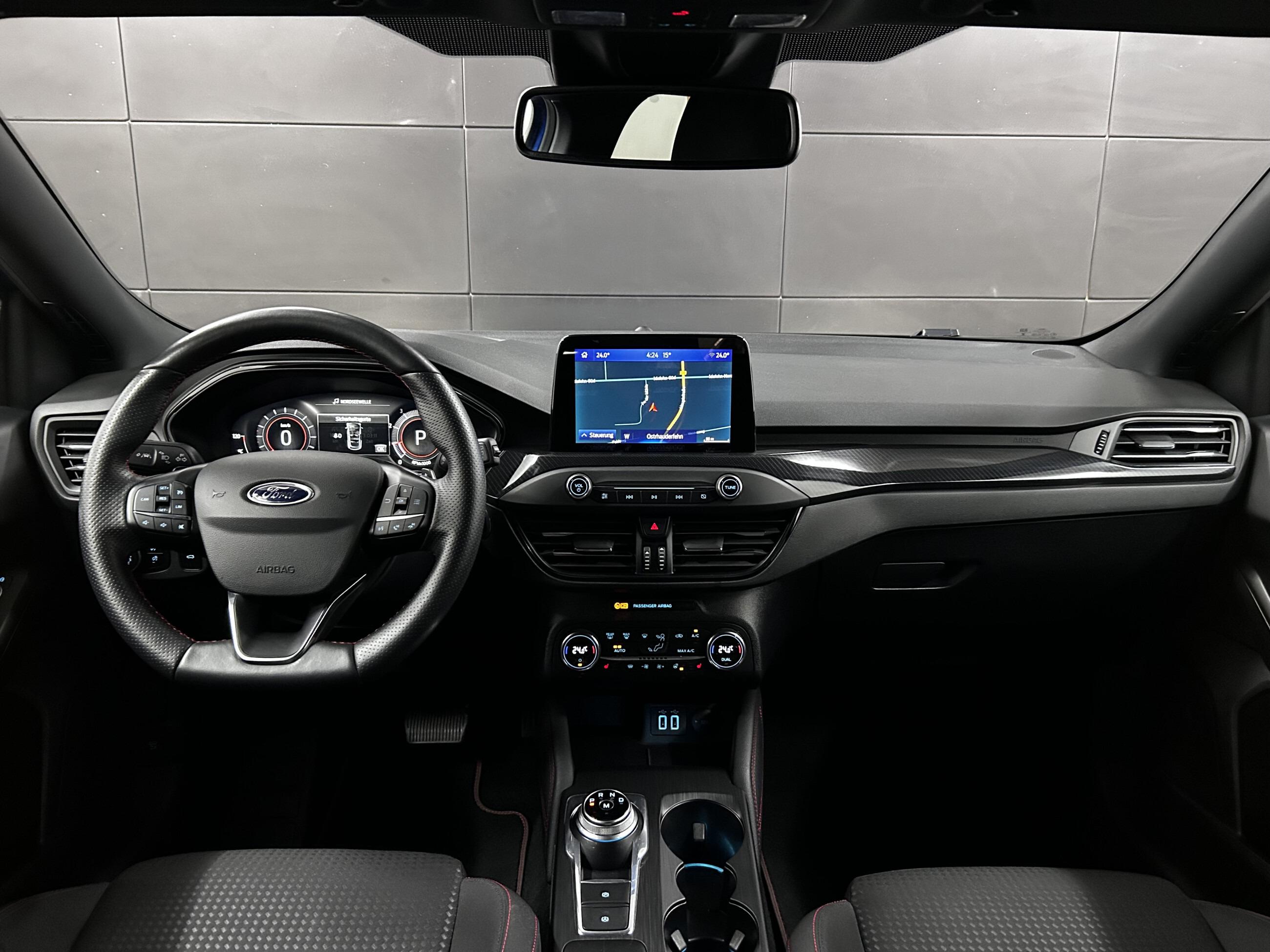 Ford Focus ST-Line X+Winter Paket+LED+Navi+Temp+Kam