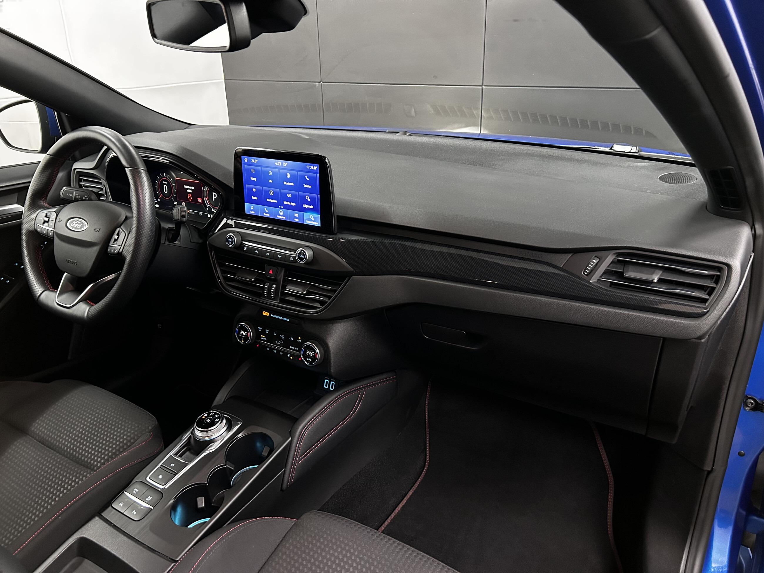 Ford Focus ST-Line X+Winter Paket+LED+Navi+Temp+Kam