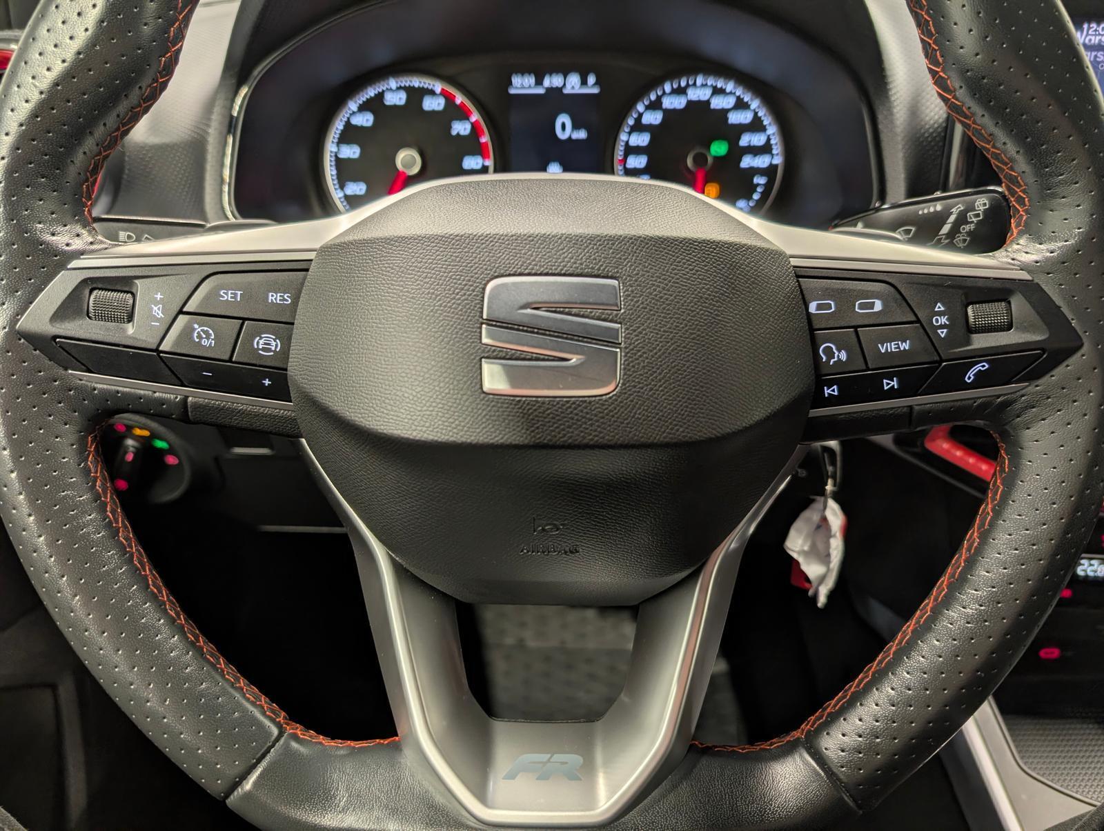 Seat Arona FR LED/Navi/SHZ/Kam/Parkass./Tempom./17-LM