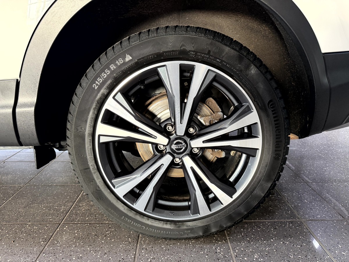 Nissan Qashqai 1.3 DIG-T DCT N-Connecta Pano. 360 AHK 