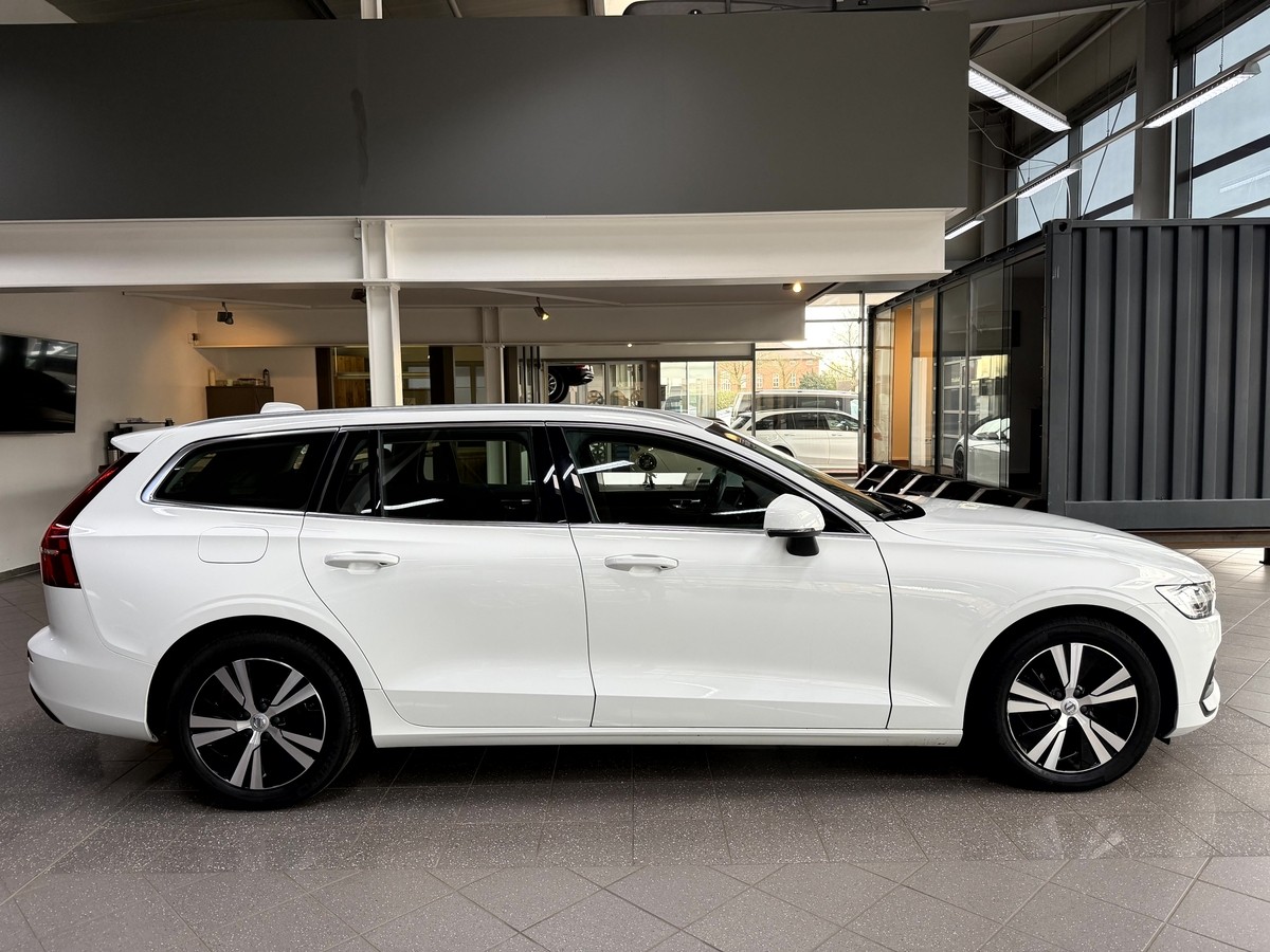 Volvo V60 B4 D Momentum Pro LED Navi R.Cam 