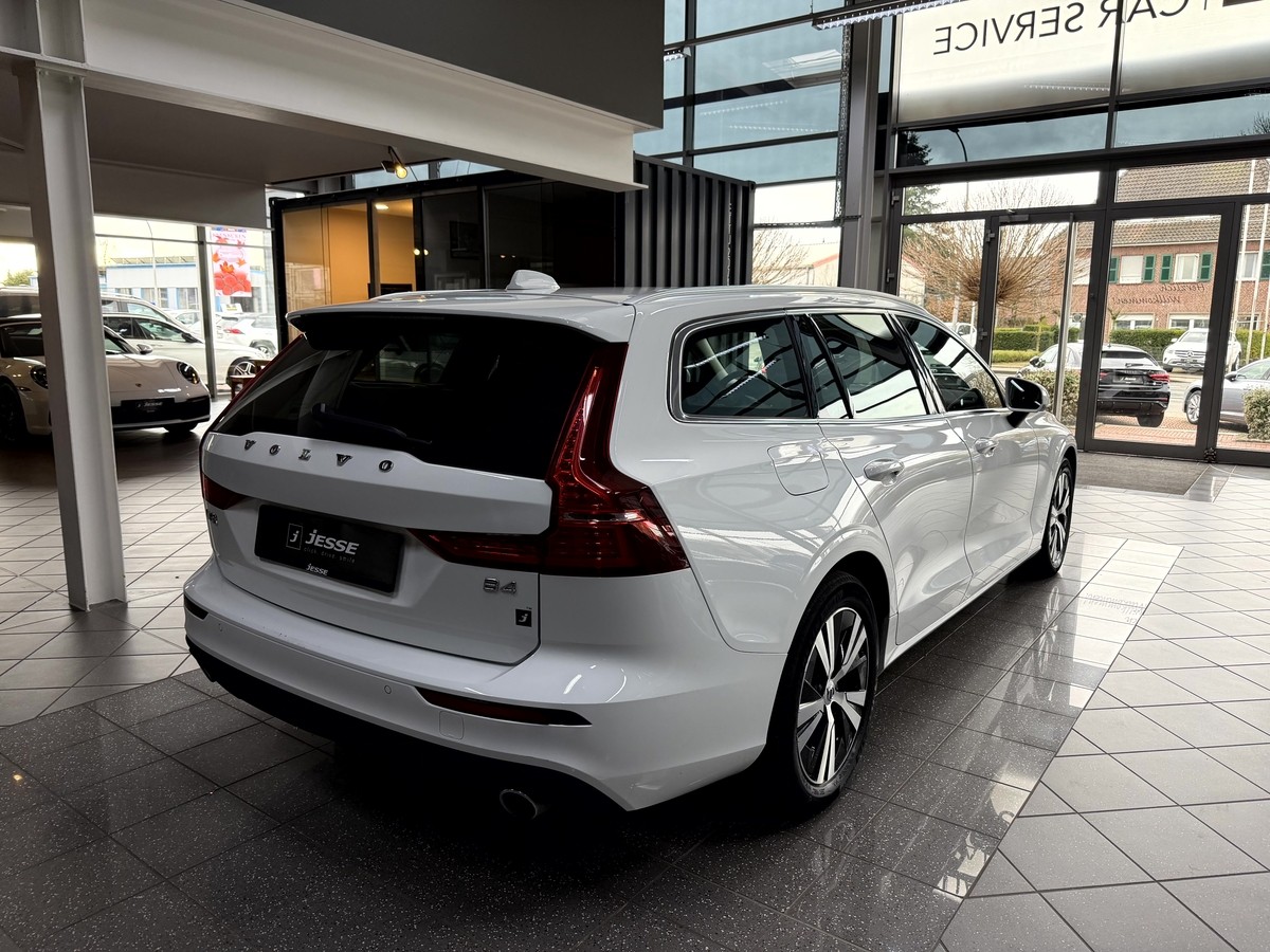 Volvo V60 B4 D Momentum Pro LED Navi R.Cam 