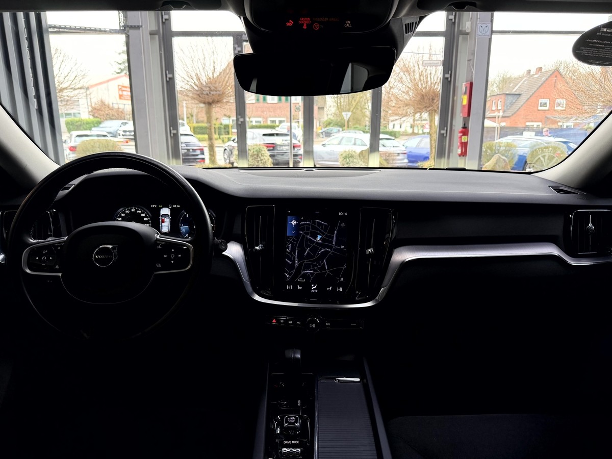 Volvo V60 B4 D Momentum Pro LED Navi R.Cam 