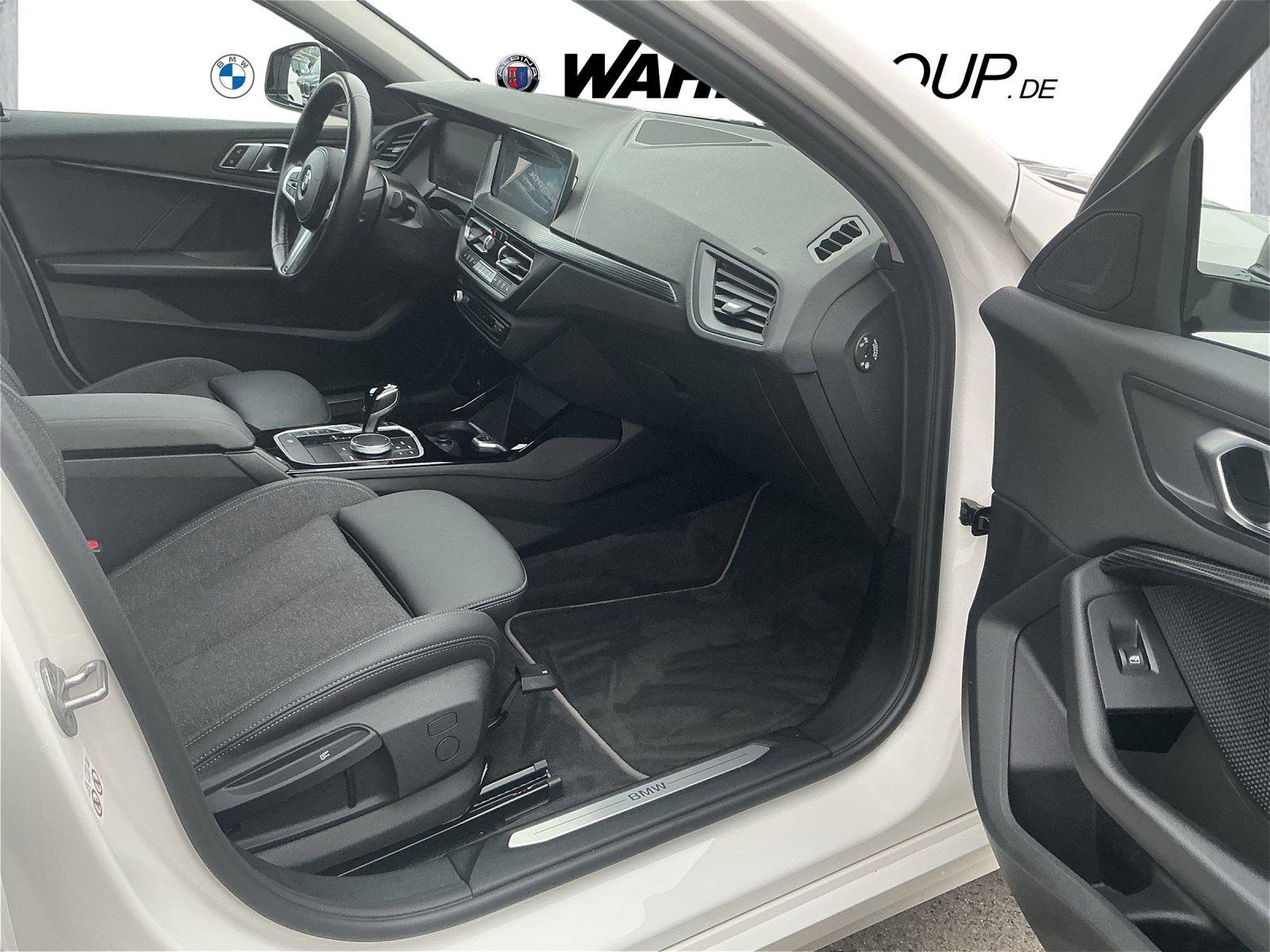 BMW 118 SPORT LINE DKG LC PROF AHK HUD GRA PDC HIFI DAB WLAN