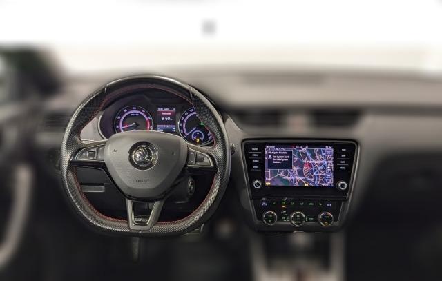 Skoda Octavia RS 245  NAVI DCC PANO LED CANTON PDC