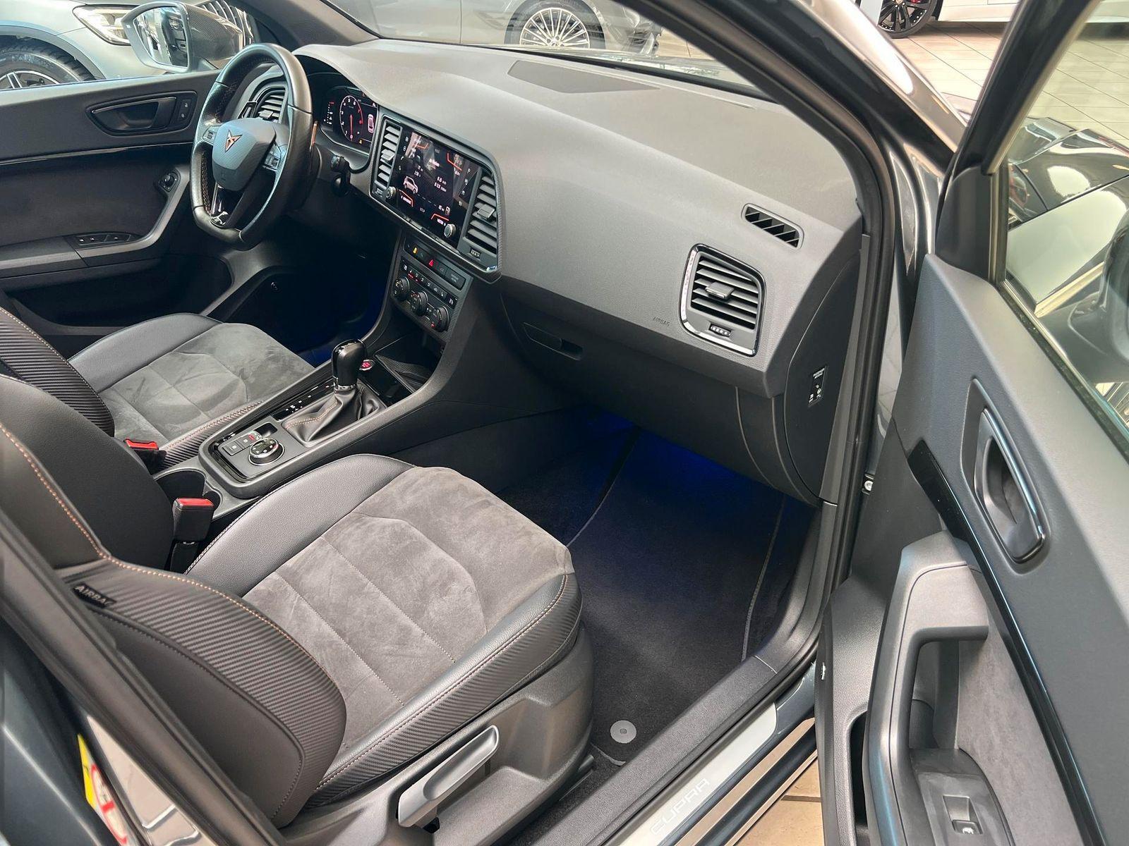 Cupra Ateca 4Drive Limited-Akrapovic|Pano|Totw|Virtual