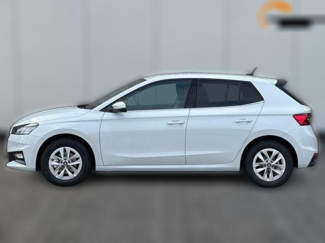 Skoda Fabia Selection ACC+SHZ+KAMERA+PDC+LED 1.0 TSI 85 kW ...