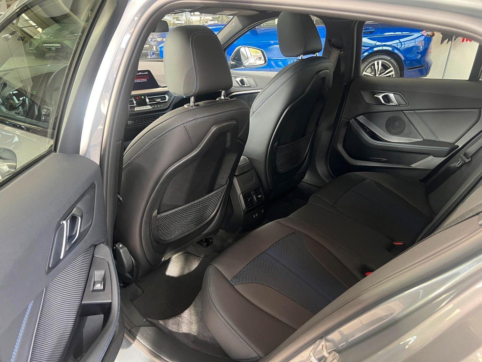 BMW 118 d M Sport PANO*NAVI*CARPLAY*KAMERA*APP*S+LHZ