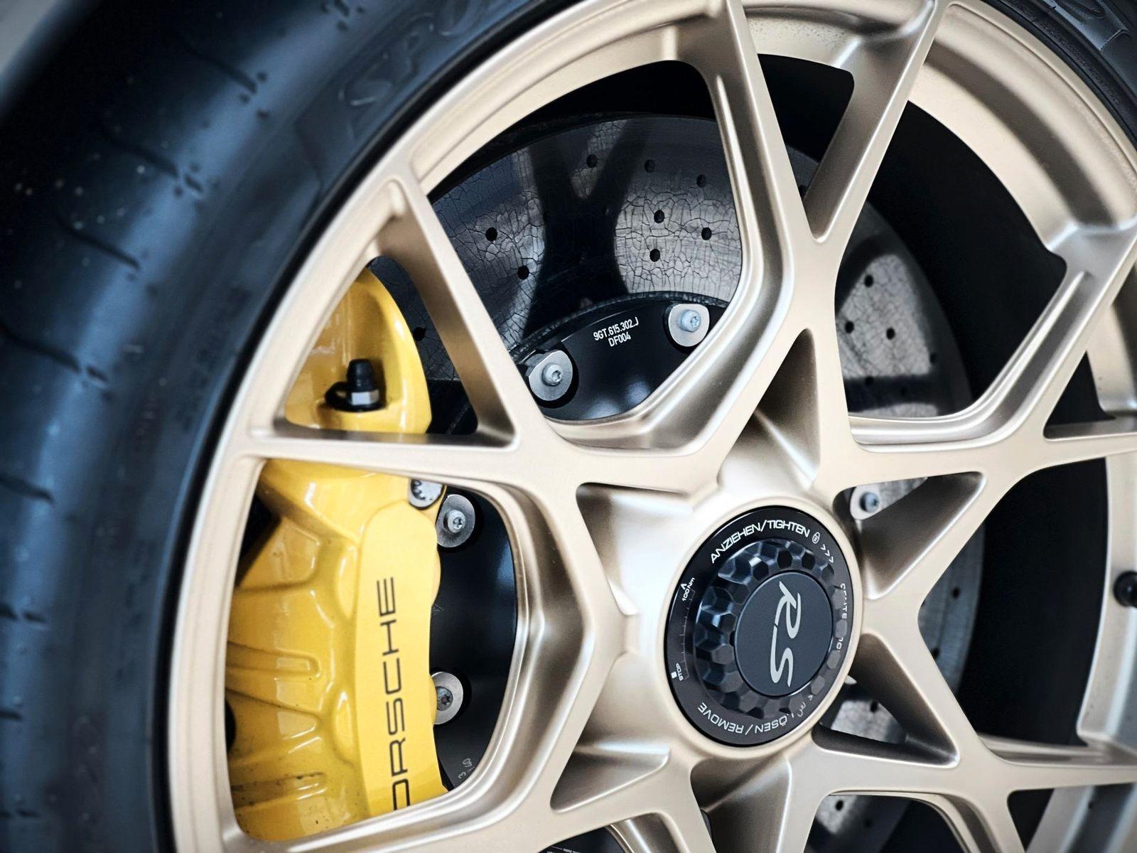 Porsche Boxster Spyder 718 RS 4.0 Weissach*PDLS*PCCB*LIFT*Chrono