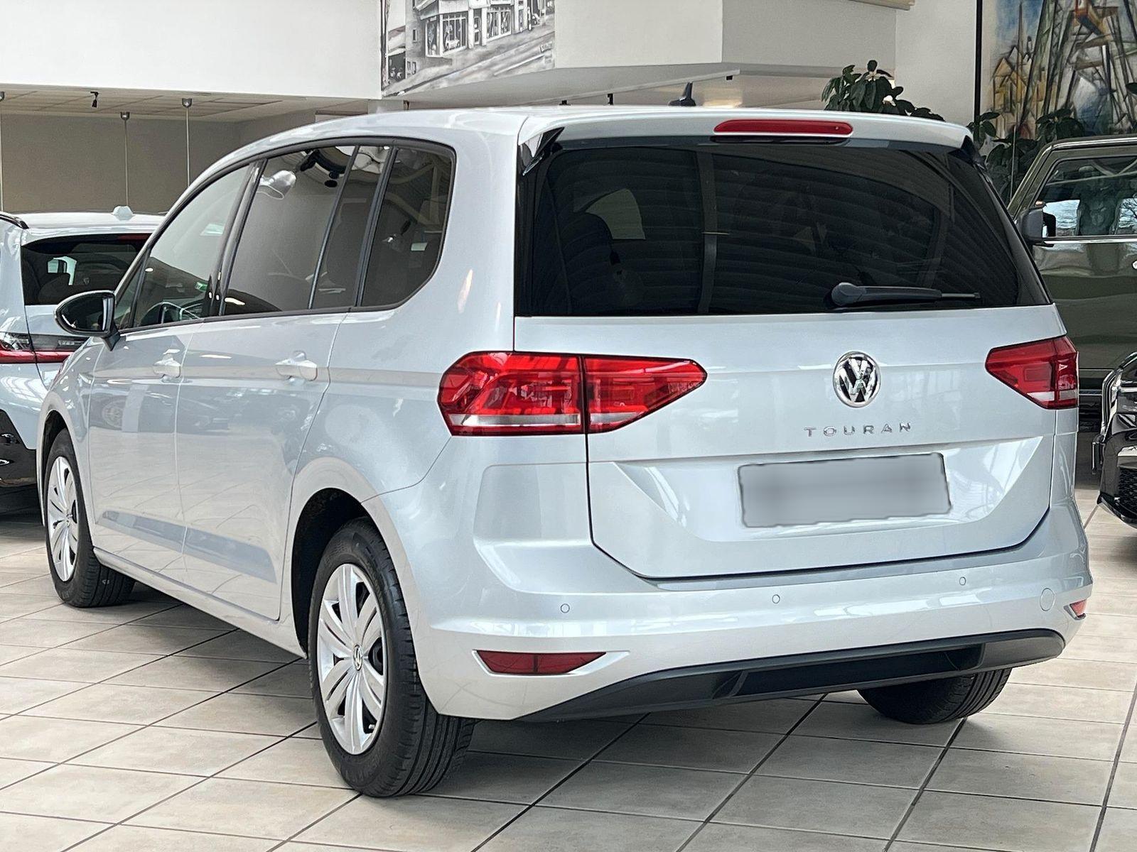 Volkswagen Touran 1.6 TDI AUTOMATIK|SCHECKHEFT|EINPARKHILFE