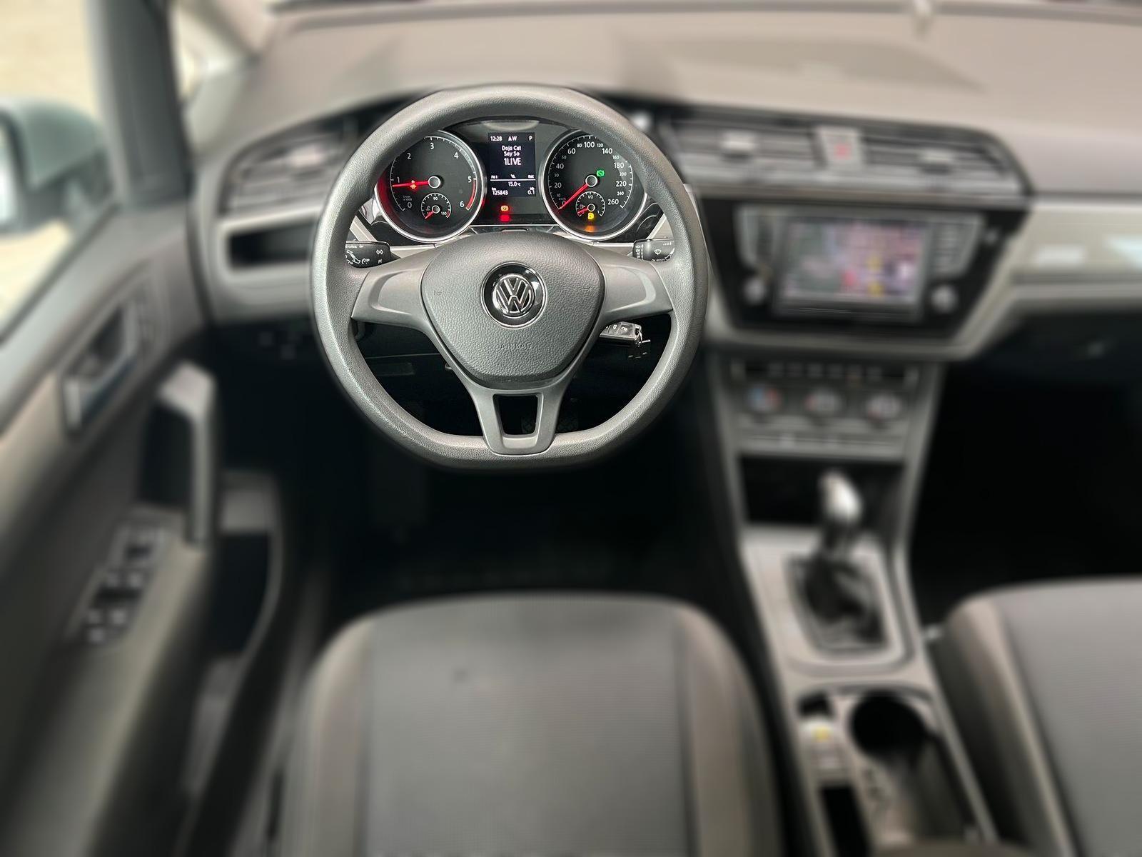 Volkswagen Touran 1.6 TDI AUTOMATIK|SCHECKHEFT|EINPARKHILFE