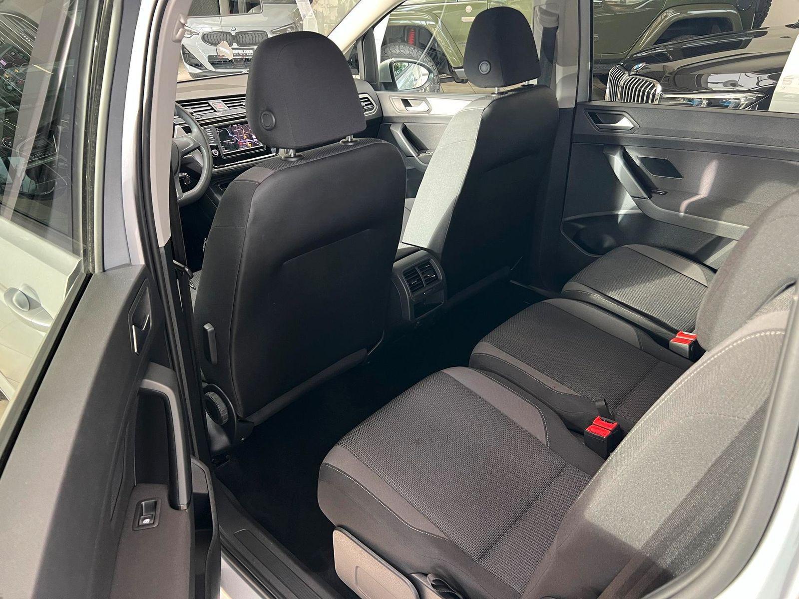 Volkswagen Touran 1.6 TDI AUTOMATIK|SCHECKHEFT|EINPARKHILFE