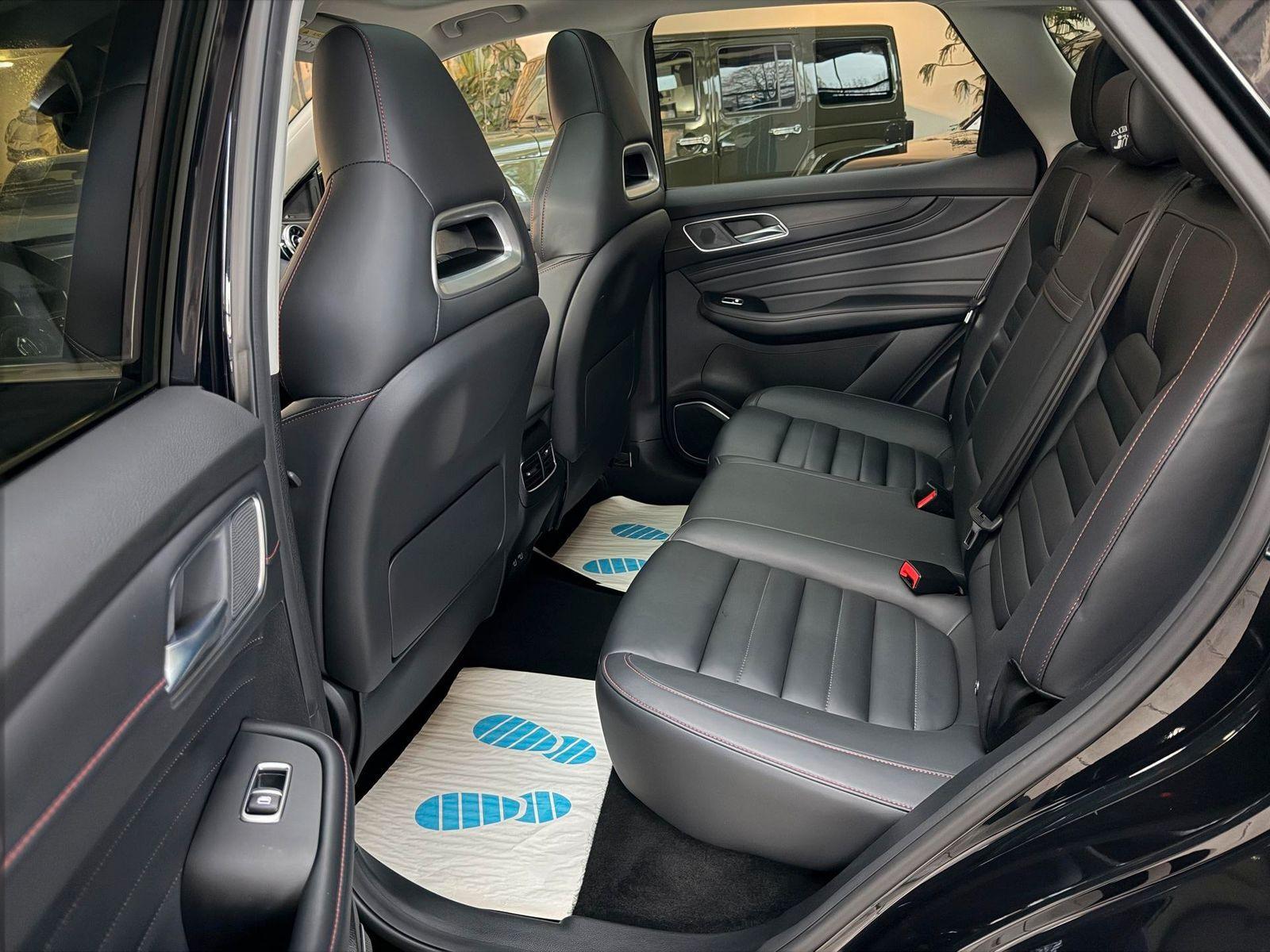 MG HS Luxury*ACC*360°*PANO*SHZ*NAV*CARPLAY*AMBI