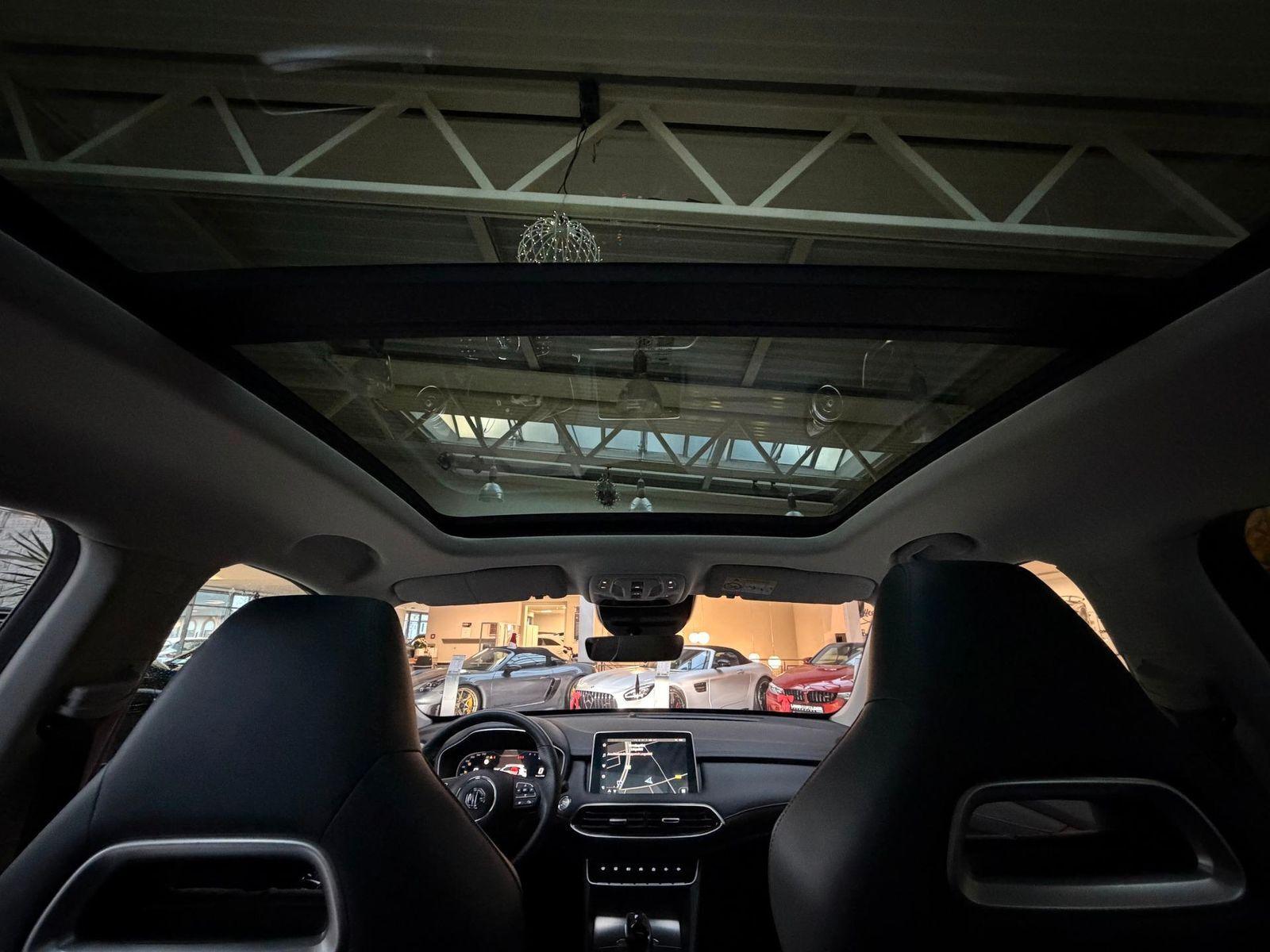 MG HS Luxury*ACC*360°*PANO*SHZ*NAV*CARPLAY*AMBI