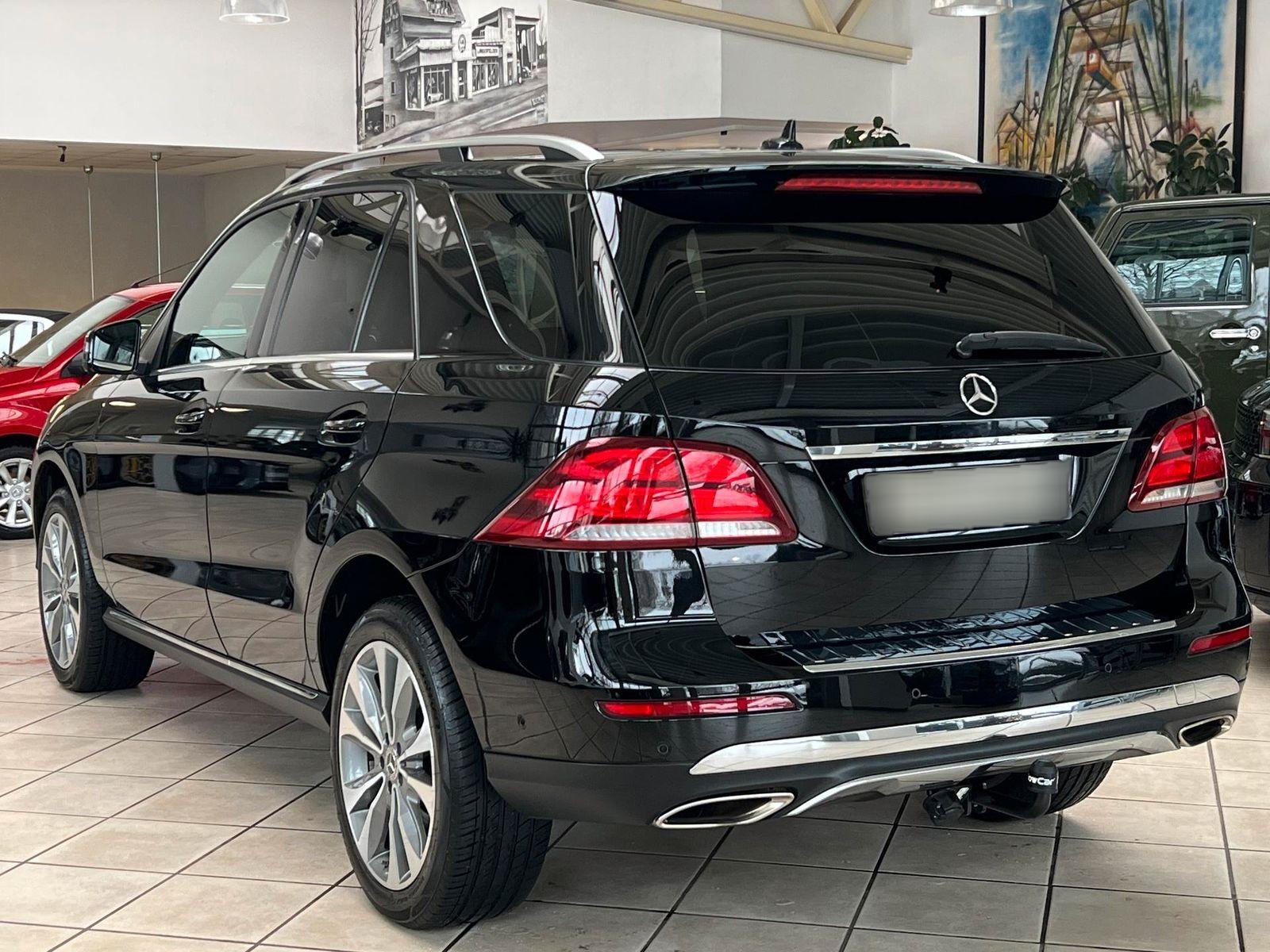 Mercedes-Benz GLE 400 SUV 4Matic SCHECKHEFT-MB|KAMERA|AHK|LED