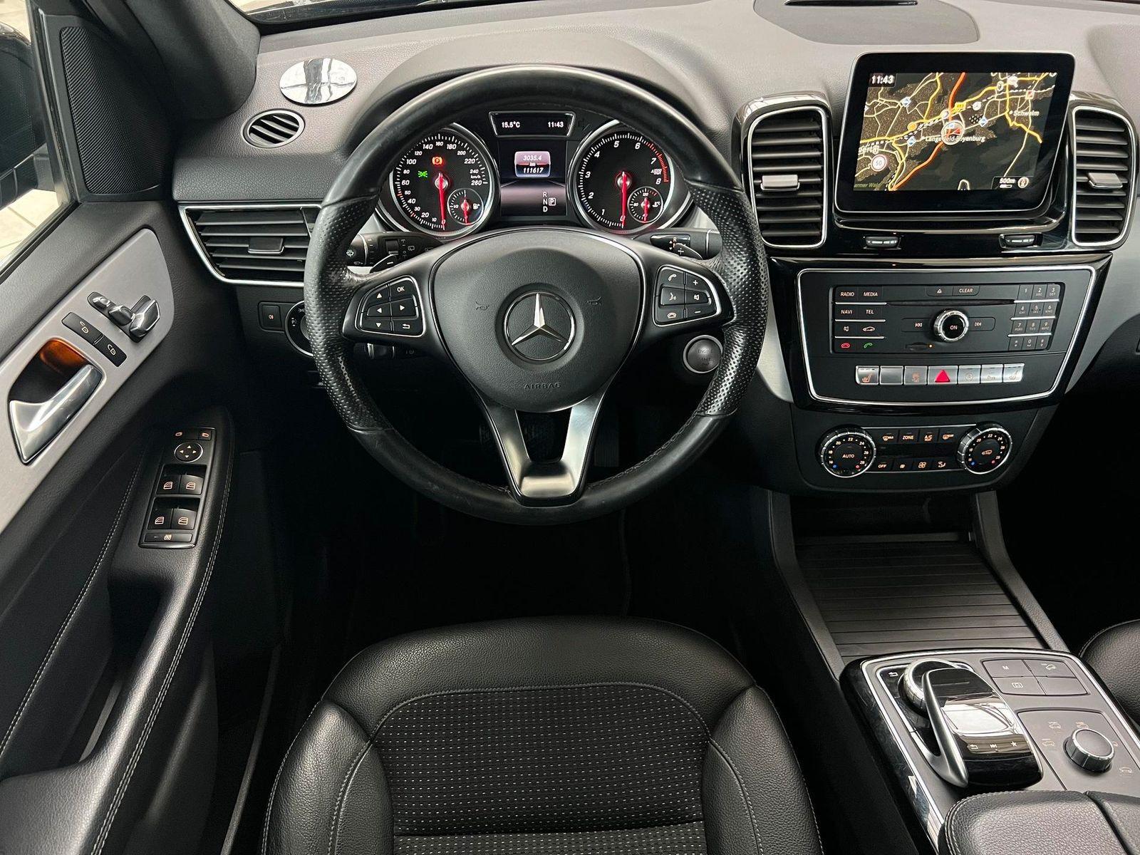 Mercedes-Benz GLE 400 SUV 4Matic SCHECKHEFT-MB|KAMERA|AHK|LED