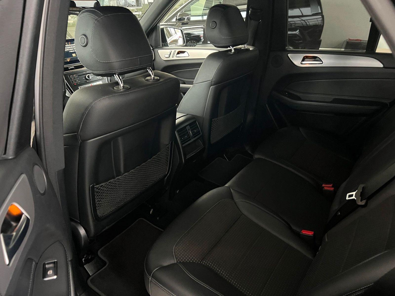 Mercedes-Benz GLE 400 SUV 4Matic SCHECKHEFT-MB|KAMERA|AHK|LED