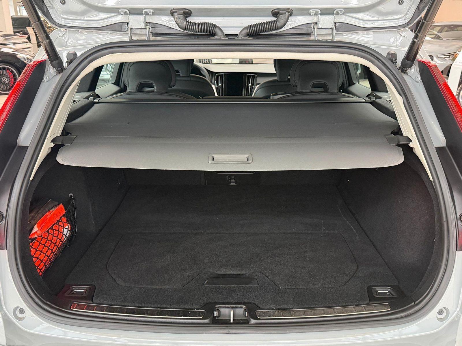 Volvo V60 Cross Country V60 Cross Country B4 AWD Plus*TPM*SHZ*RFK*DAB+*